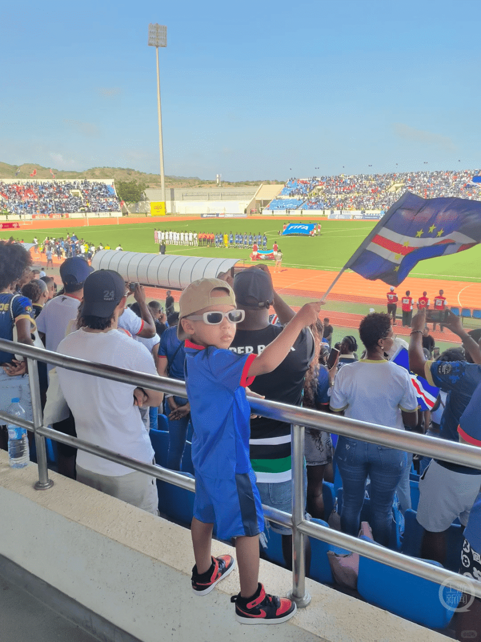 费尔南德斯, 理和发展方